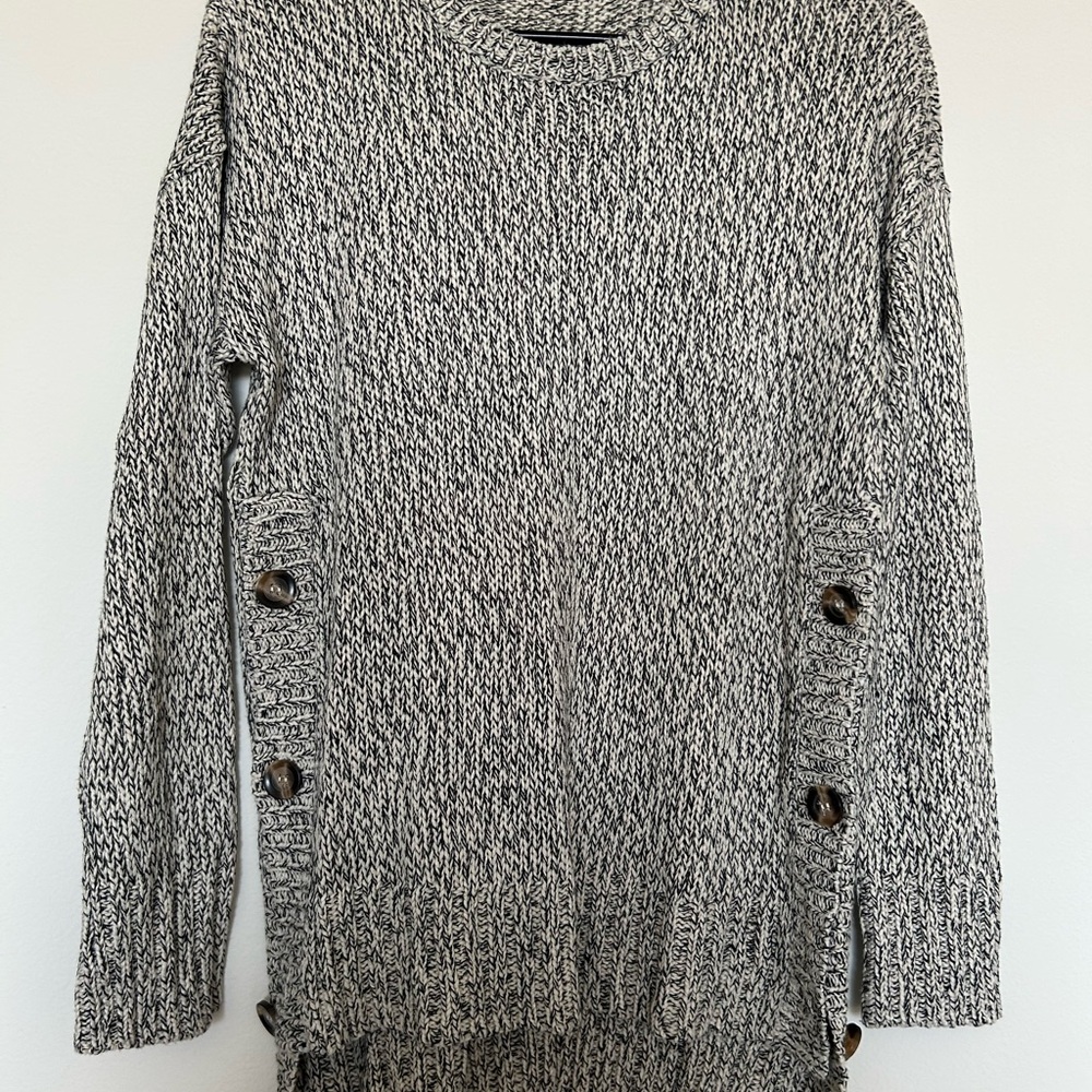 RDI Black and White Crew Neck Sweater M